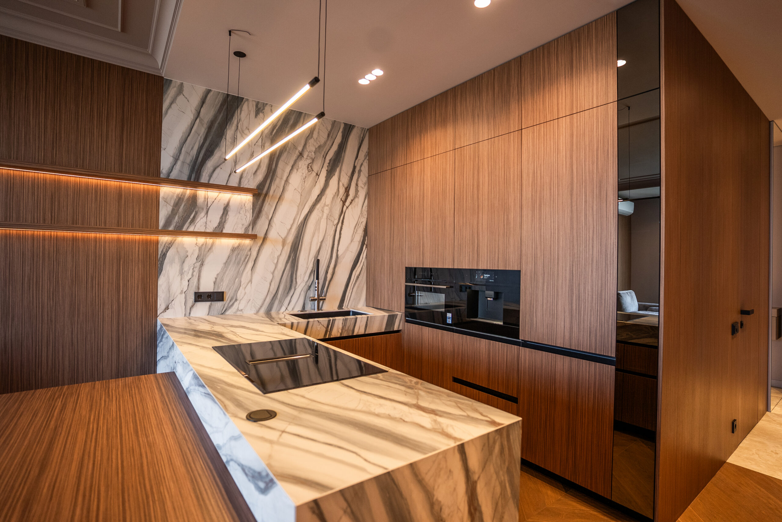 Головна 3 Фамільні меблі